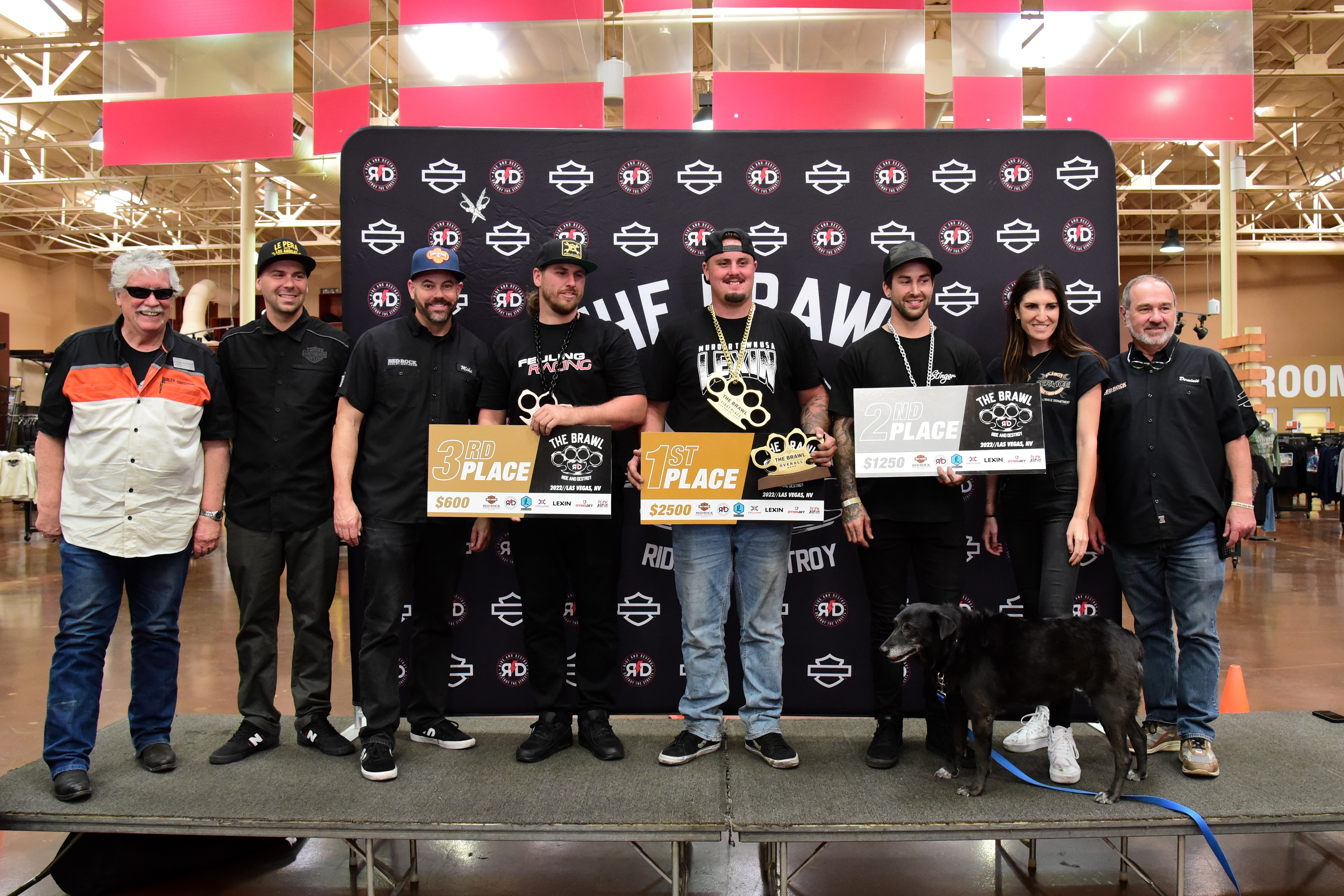 TEAM-RRHD-PODIUM TEAM-RRHD-PODIUM